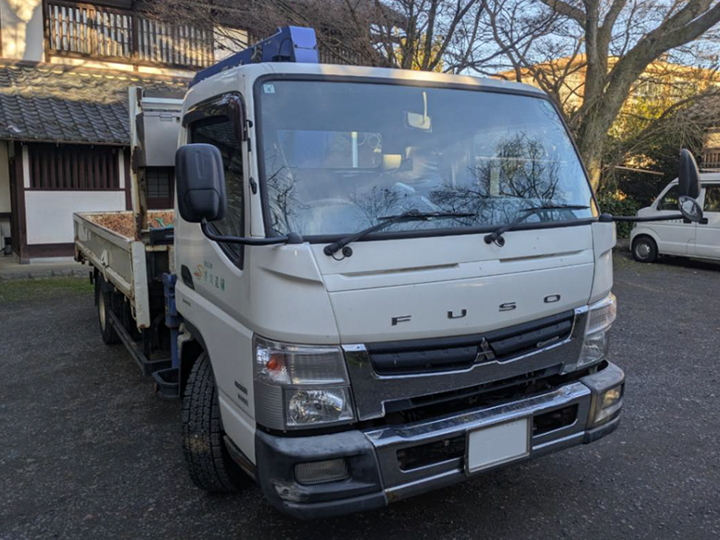 トラックの販売キャンター