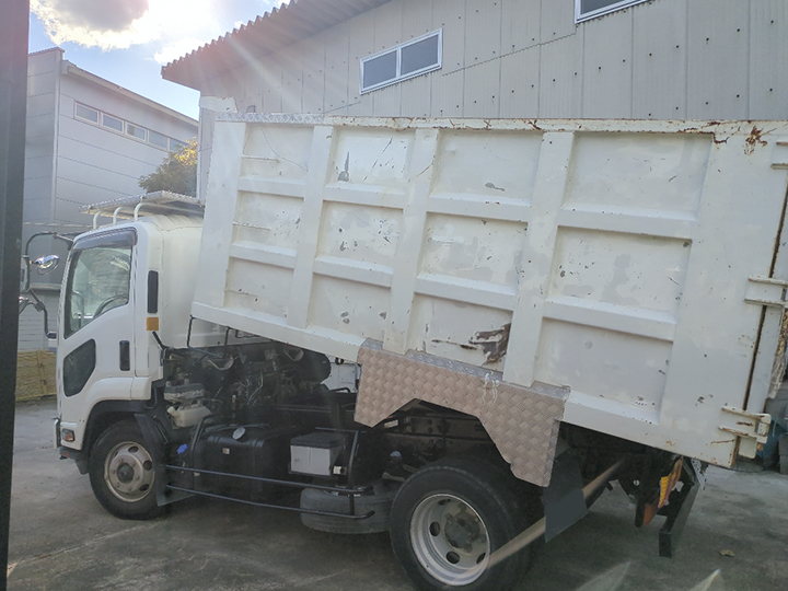 トラックの販売フォワード