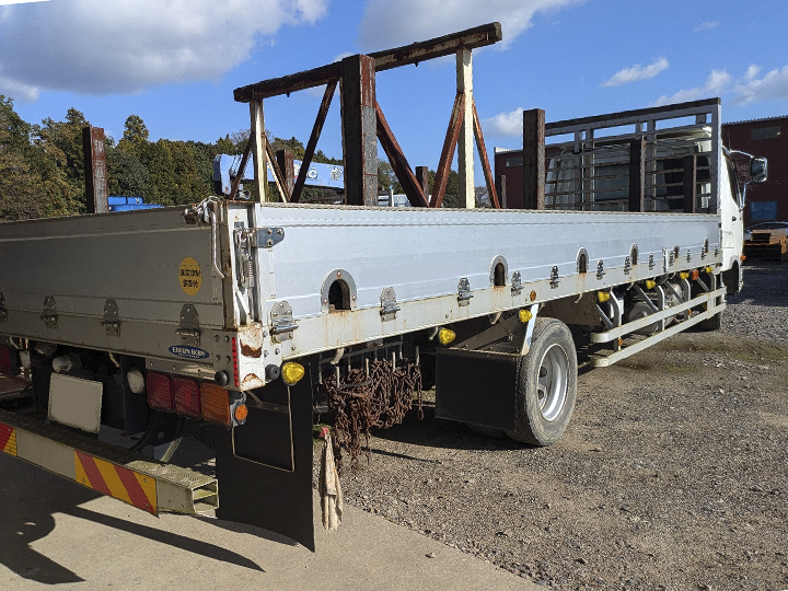 トラックの販売ファイター