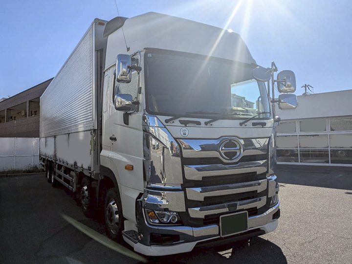 トラックの販売プロフィア