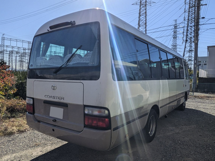 トラックの販売コースター