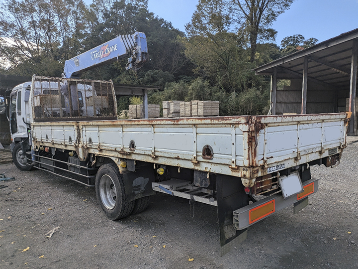 トラックの販売フォワード