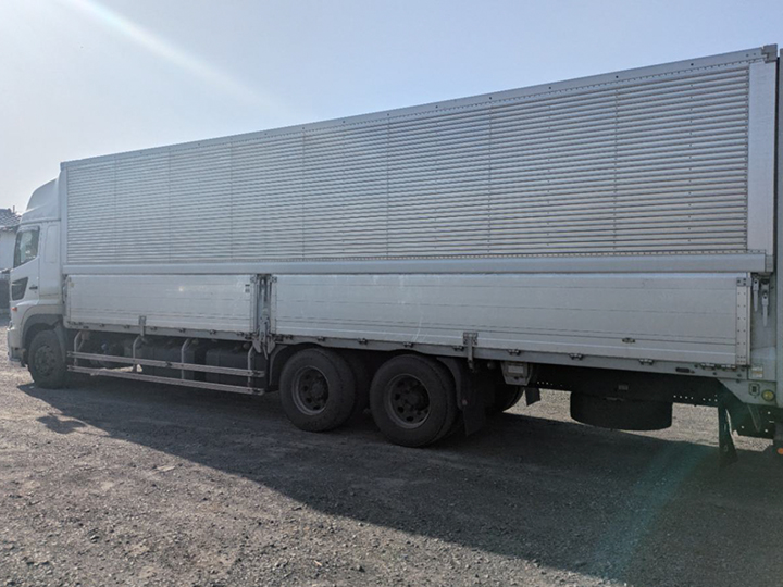 トラックの販売プロフィア