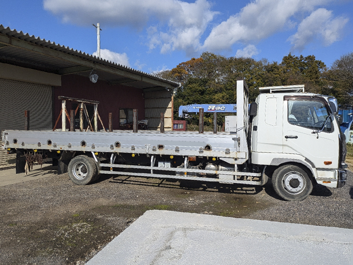 トラックの販売ファイター