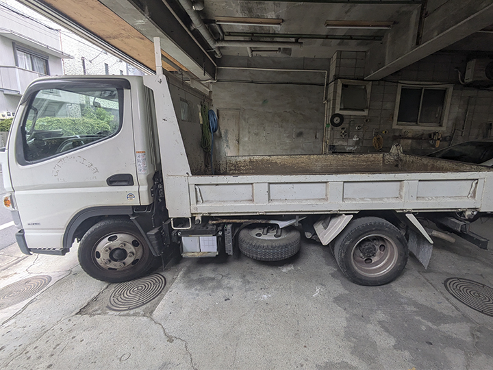 トラックの販売キャンター