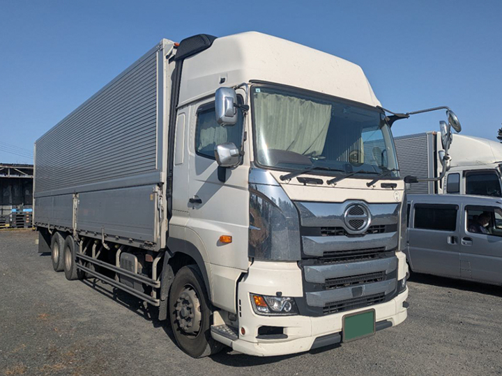 トラックの販売プロフィア