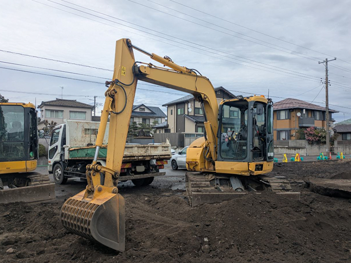 トラックの販売バックホー