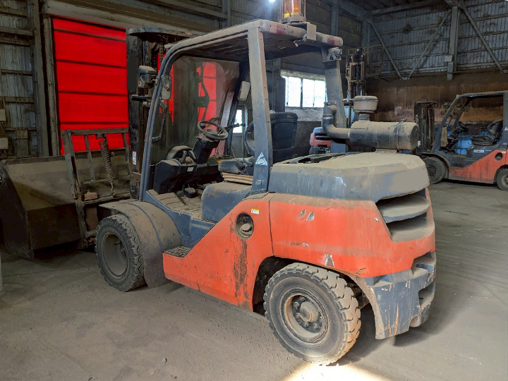 トラックの販売フォークリフト