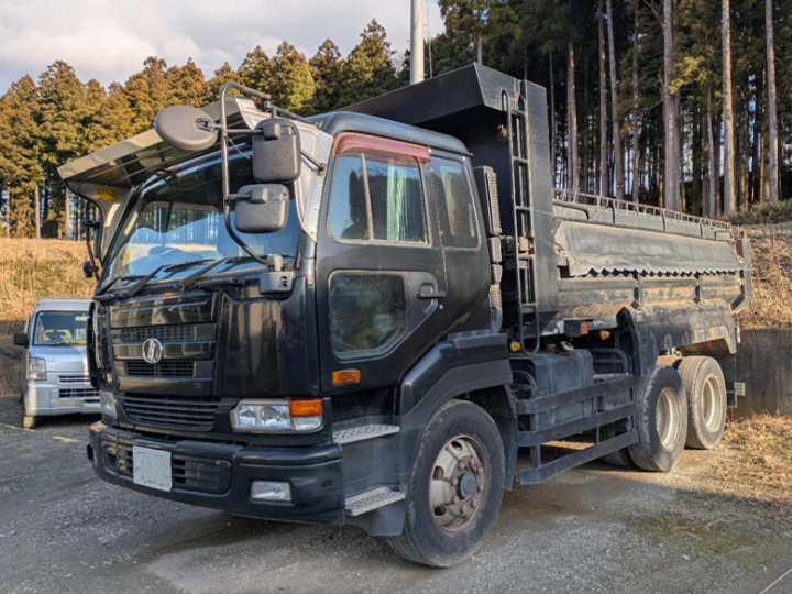 トラックの販売ビックサム