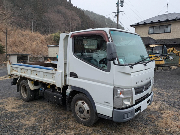 トラックの販売キャンター