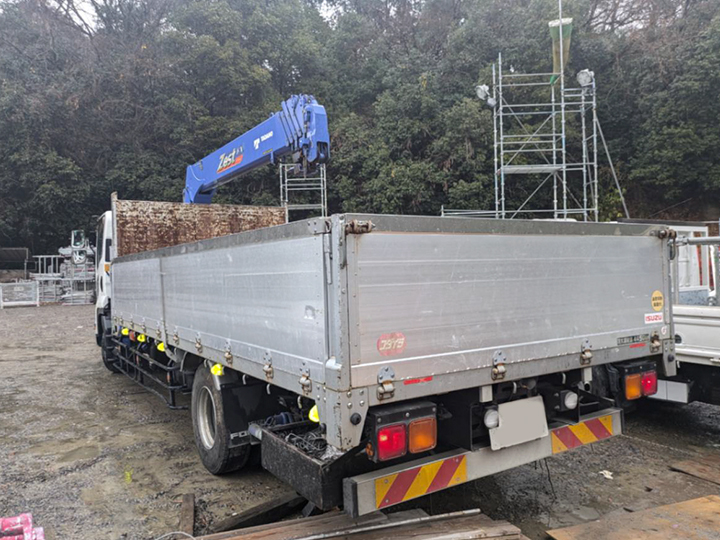 トラックの販売フォワード