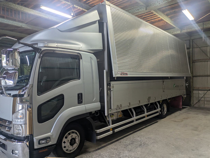 トラックの販売フォワード