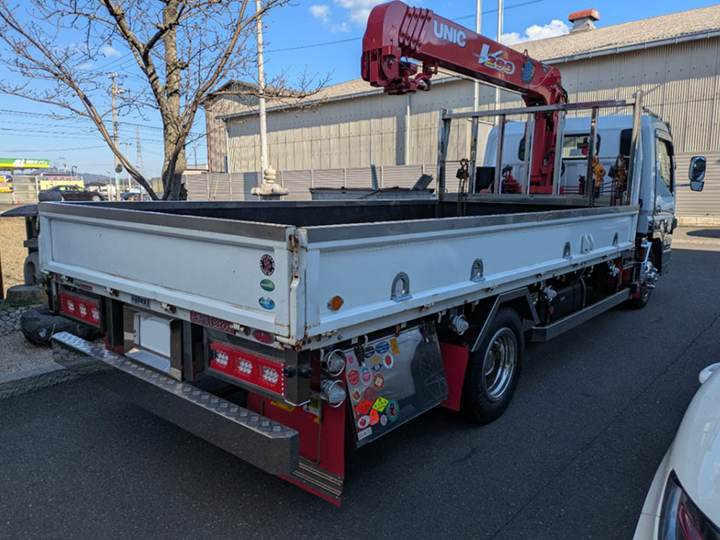 トラックの販売キャンター