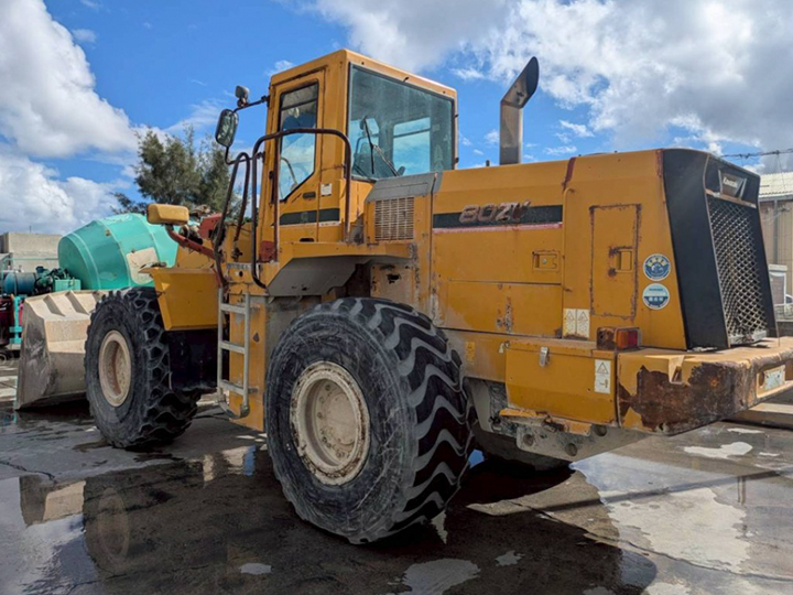 トラックの販売タイヤショベル