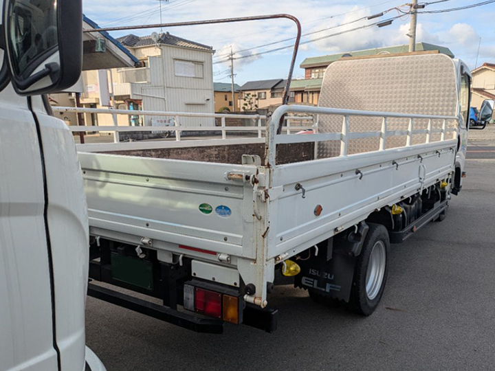 トラックの販売エルフ