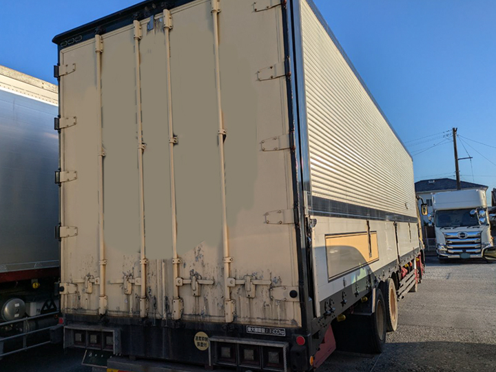 トラックの販売スーパーグレート