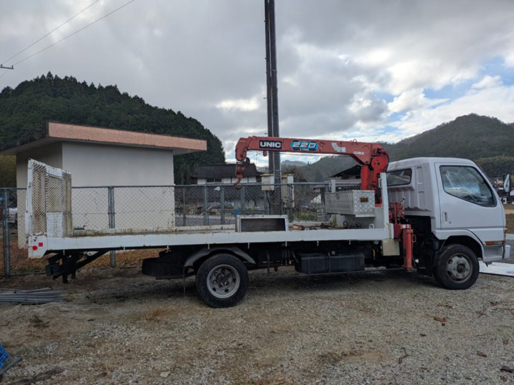 トラックの販売キャンター