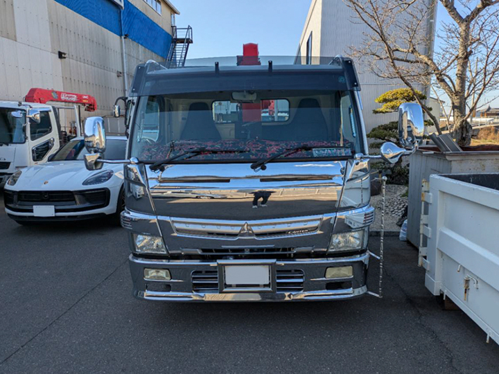 トラックの販売キャンター