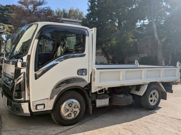 トラックの販売エルフ