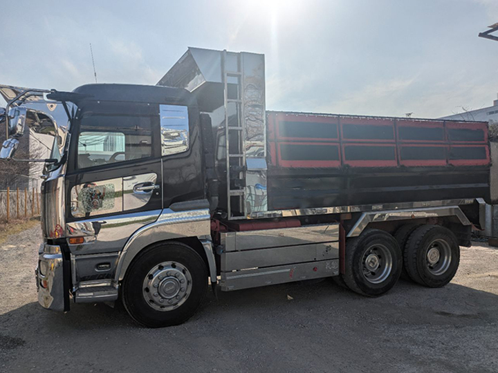 トラックの販売クオン