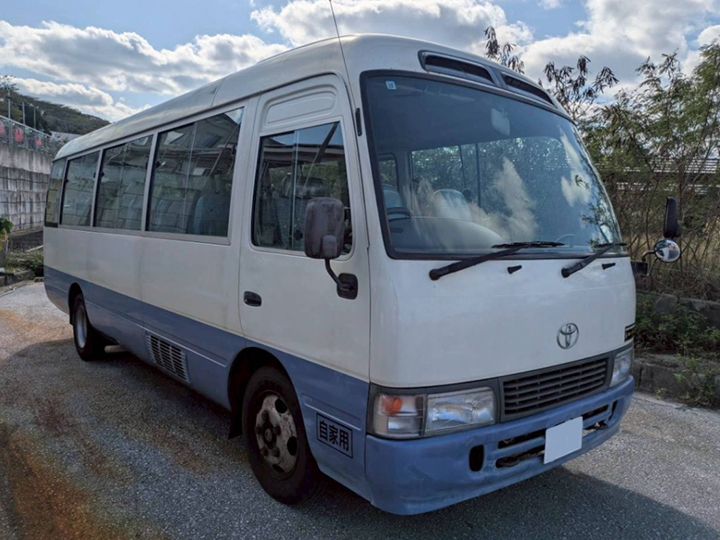 トラックの販売コースター