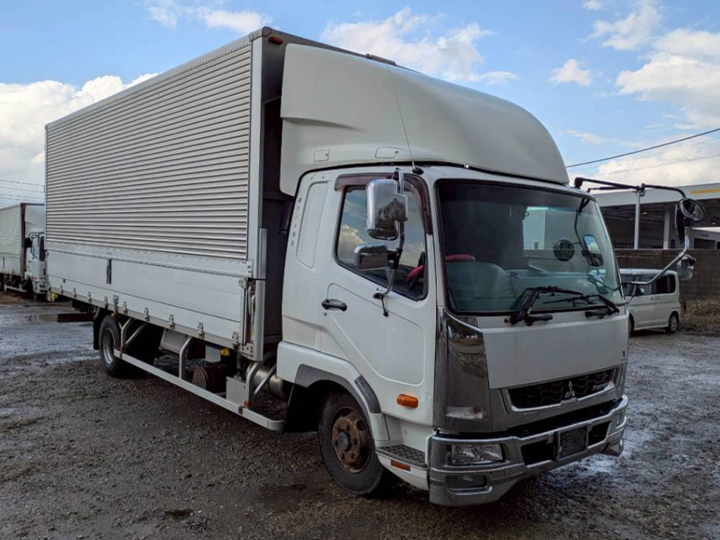 トラックの販売ファイター