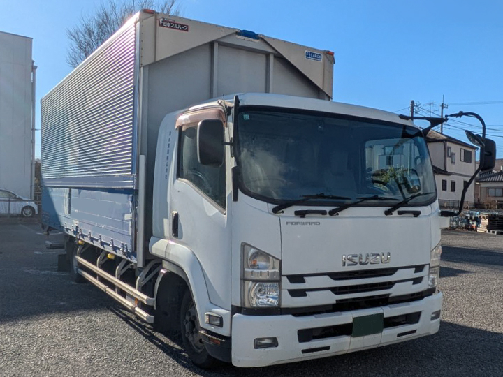 トラックの販売フォワード