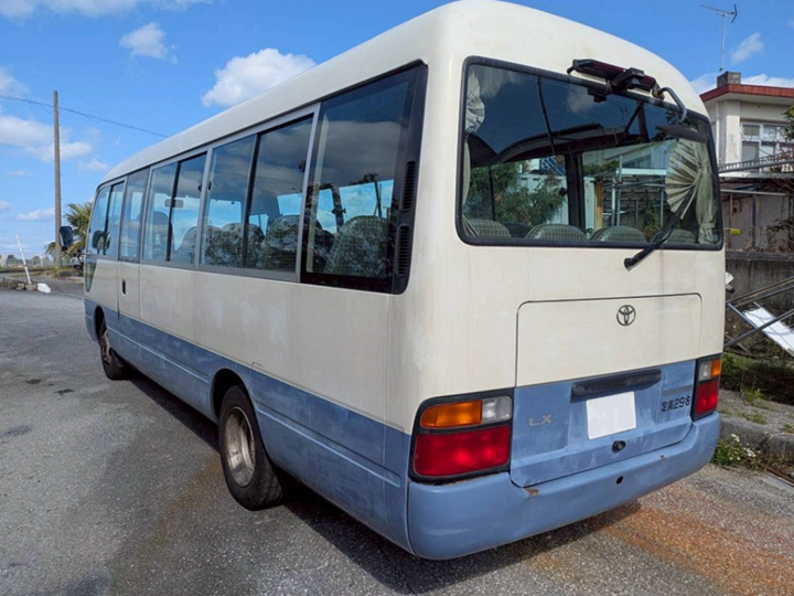 トラックの販売コースター