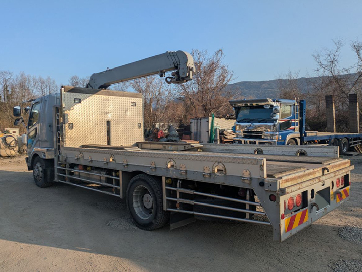 トラックの販売ファイター