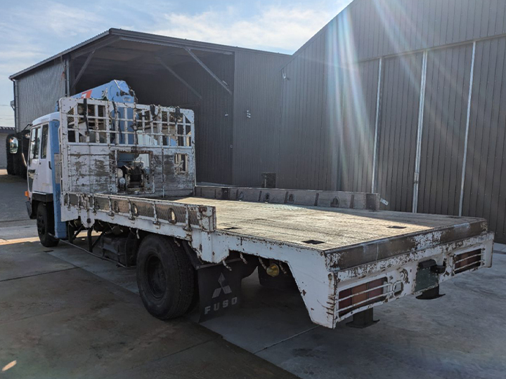 トラックの販売ファイター