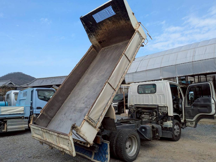 トラックの販売エルフ