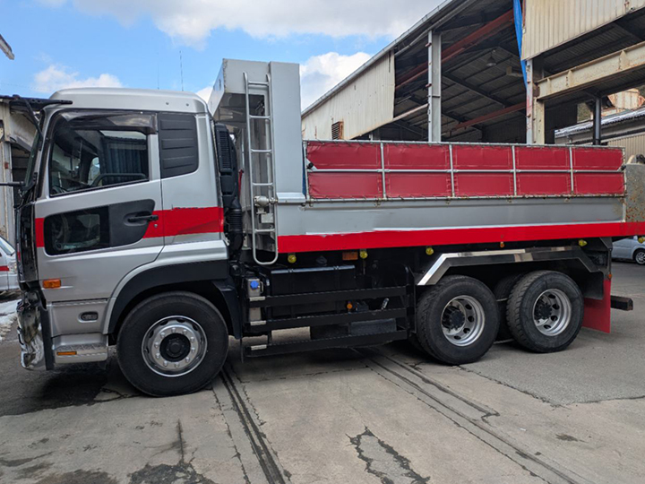 トラックの販売クオン