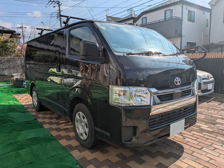 トラックの販売ハイエース