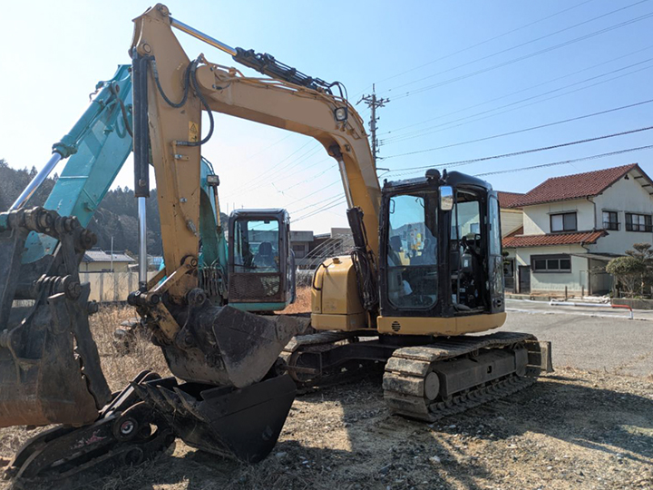 トラックの販売ユンボ