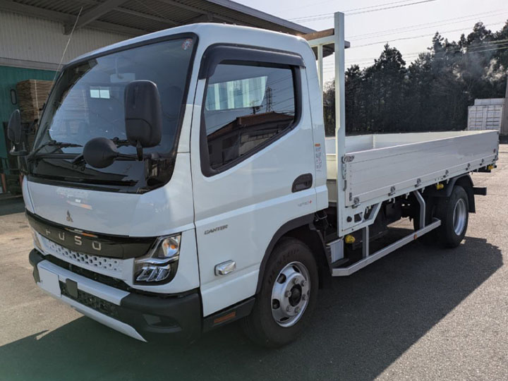 トラックの販売キャンター