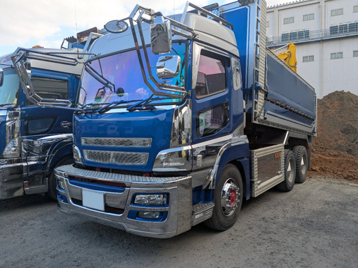 トラックの販売スーパーグレード