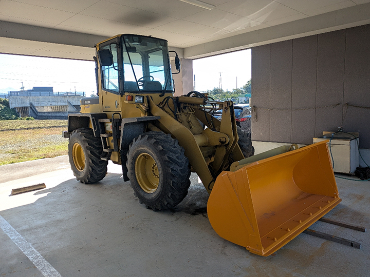 トラックの販売タイヤショベル