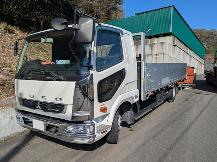 トラックの販売ファイター