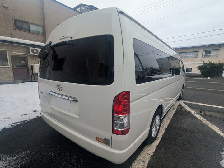 トラックの販売ハイエース