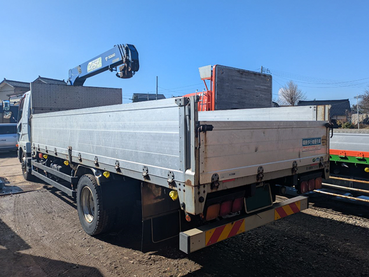 トラックの販売ファイター