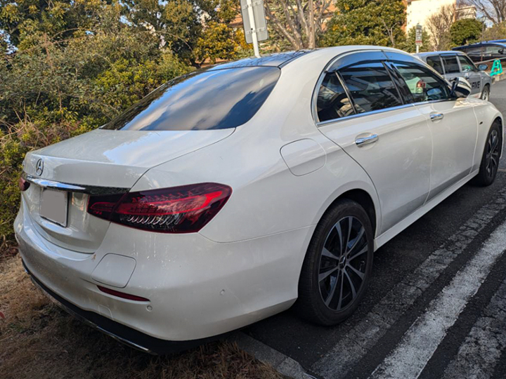 トラックの販売ベンツ