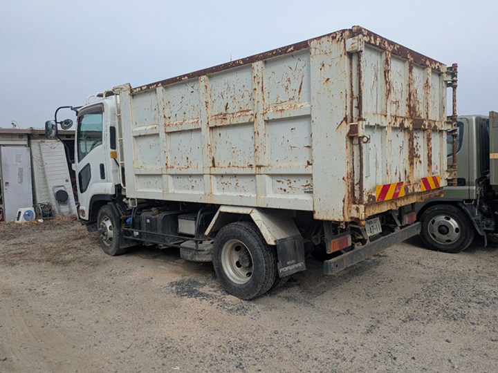 トラックの販売フォワード