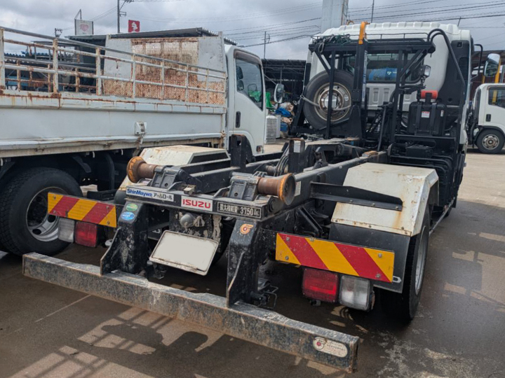 トラックの販売フォワード