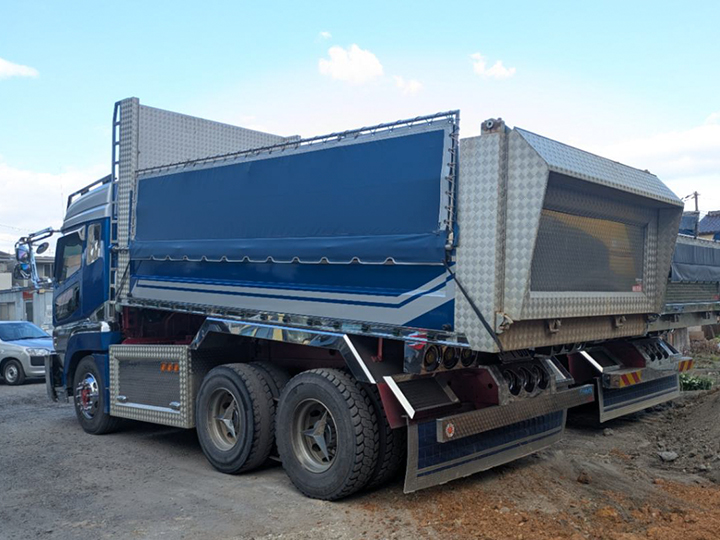 トラックの販売スーパーグレード