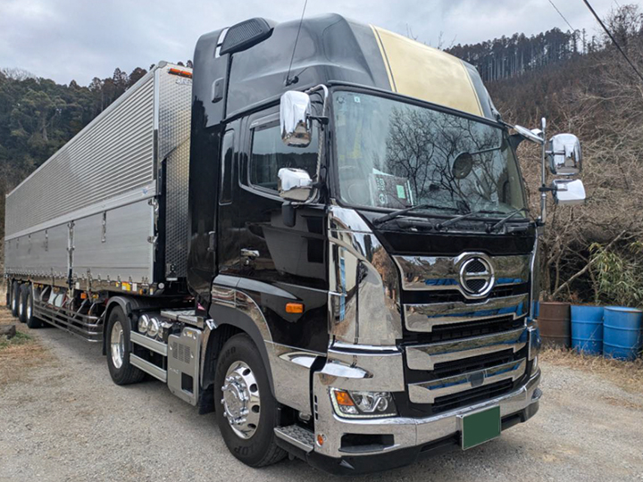 トラックの販売プロフィア