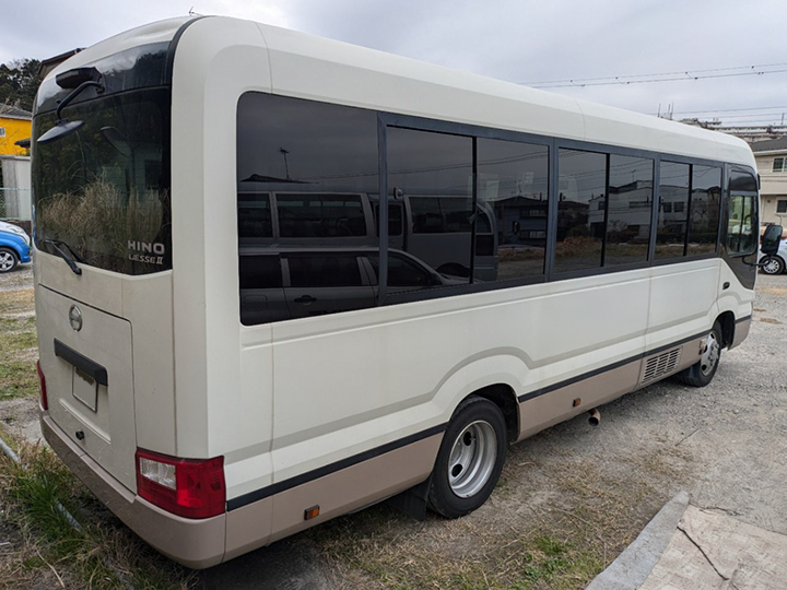 トラックの販売リエッセ