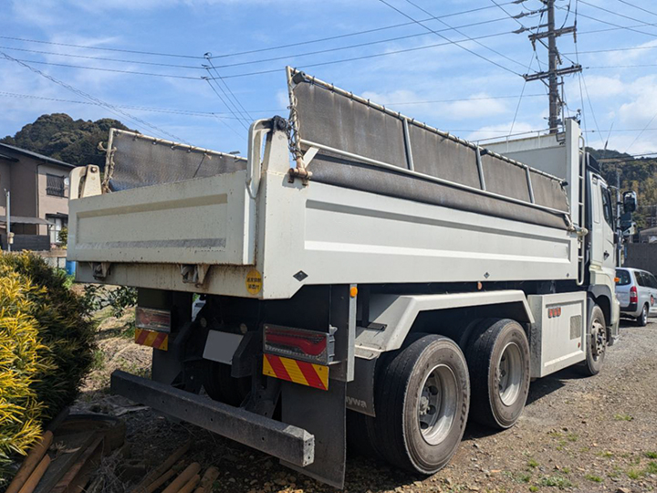 トラックの販売プロフィア