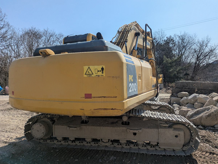 トラックの販売ユンボ