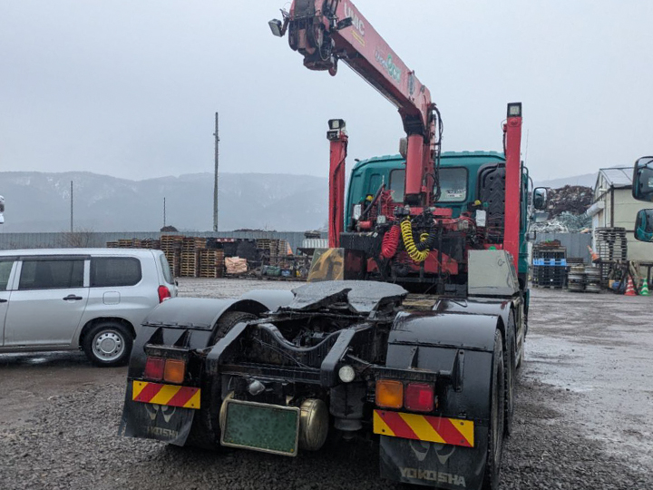 トラックの販売ギガ