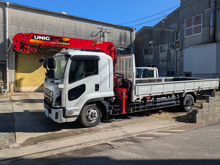 トラックの販売フォワード